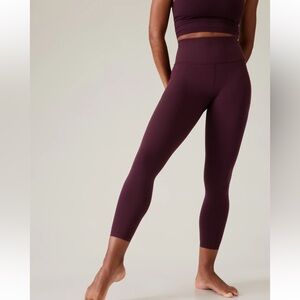 Athleta Salutation Stash High-rise 7/8 Tight